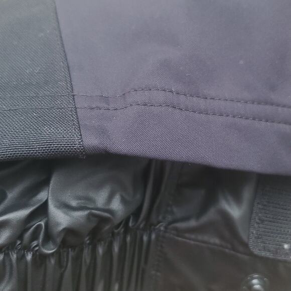 EUC Womens Mountain Hardwear dryQ elite 211 OL4428 ski pants Sz M - 1" hole edge - Picture 13 of 14